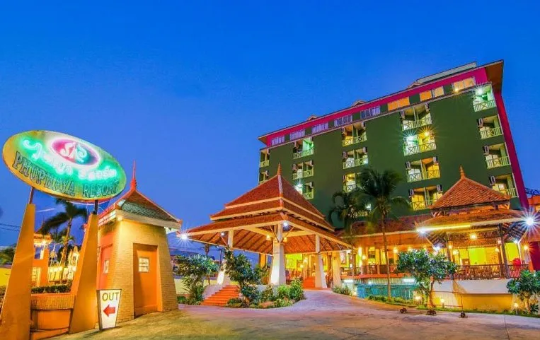 Phuphaya Resort 4*