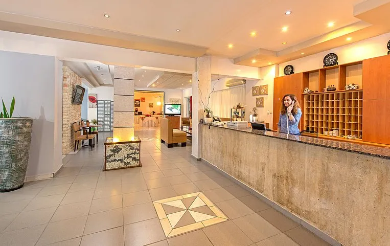 Venus Hotel 2*
