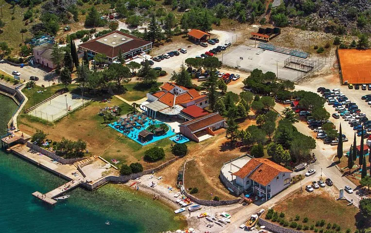 Kanegra Apartmani 2*