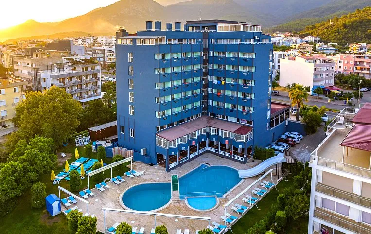 Green Gold Hotel 4*