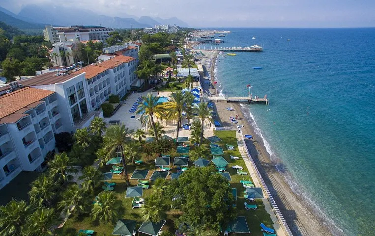 Club Hotel Rama 4*