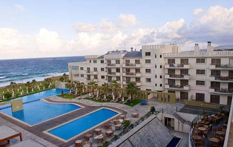 Capital Coast Resort 4*