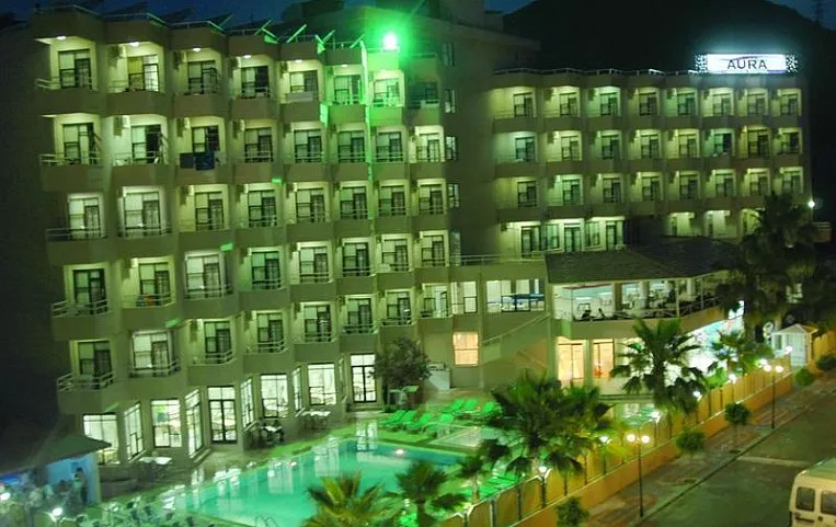 Aura Beach Hotel 3*
