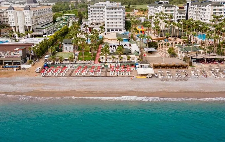 Holiday Garden Resort 5*
