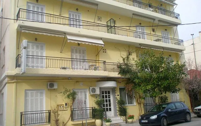 Erato Hotel 2*