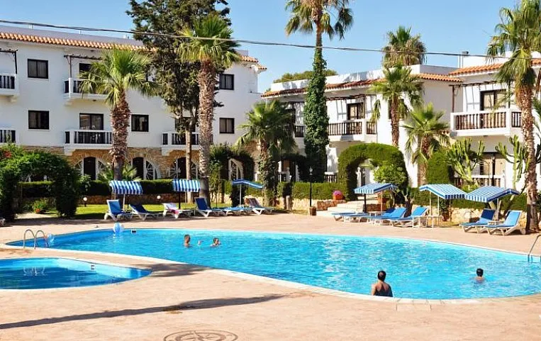 Lysithea Hotel Apts APT B
