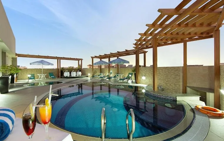 Lotus Grand Hotel Apts 4*