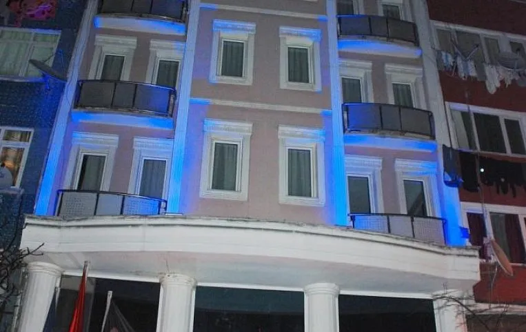 Grand Mark Hotel 3*
