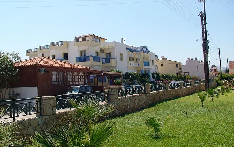 Kalia Beach Hotel 3*