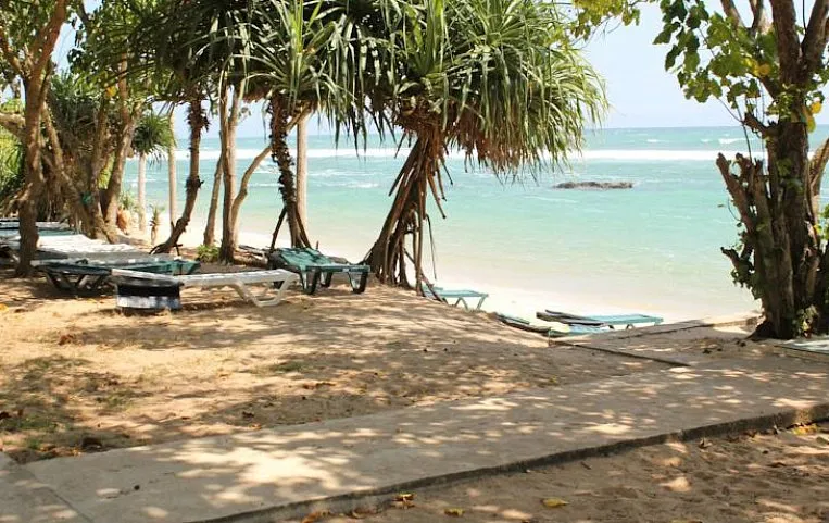 Paradise Beach Club 3*