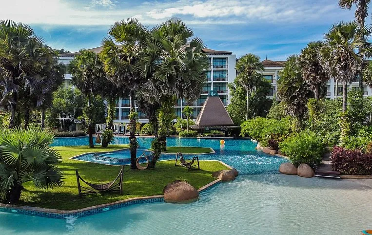 Naithonburi Beach Resort Phuket 4*