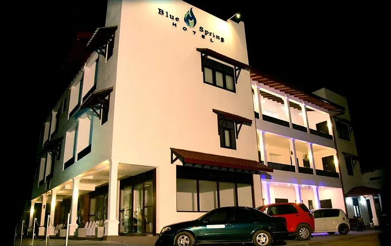 Blue Spring Hotel 3*