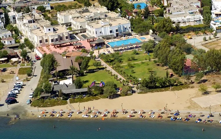 Ladonia Del Mare 4*