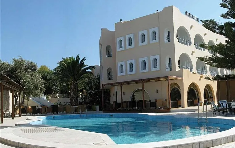 Karteros Hotel 3*