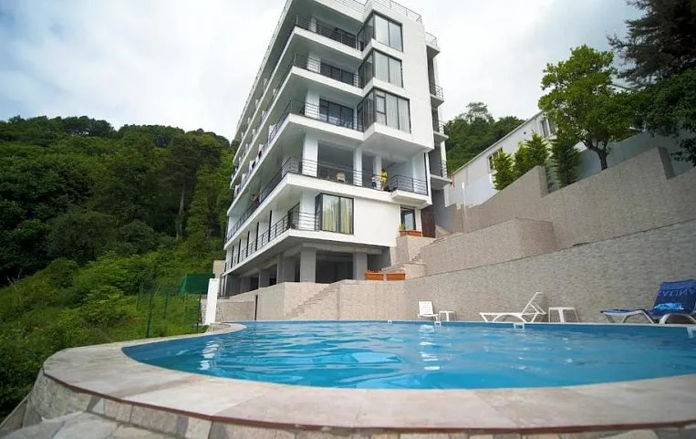 Hills Kvariati 4*