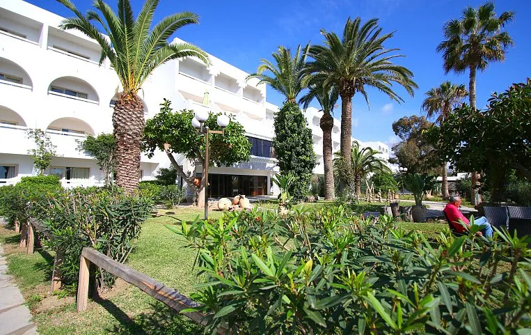 The Orangers Beach Resort & Bungalows 4*