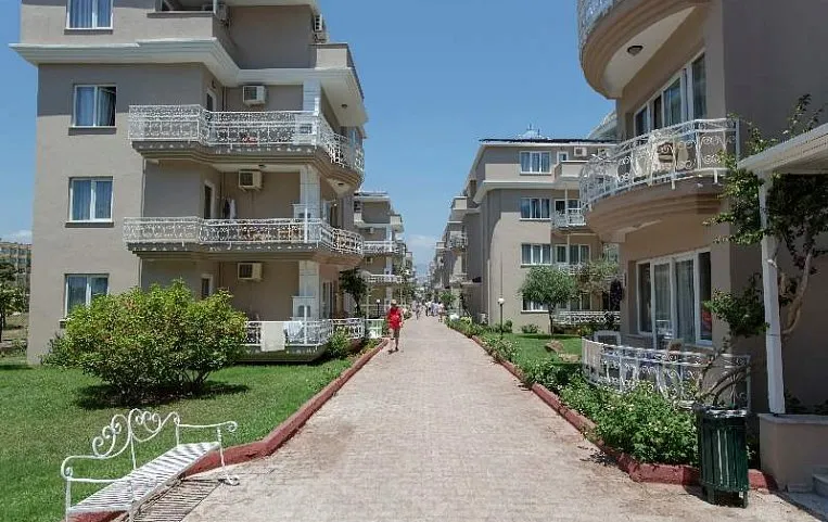 Larissa Holiday Beach Club 4*