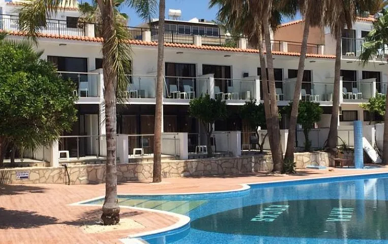 Pambos Napa Rocks Hotel 2*+
