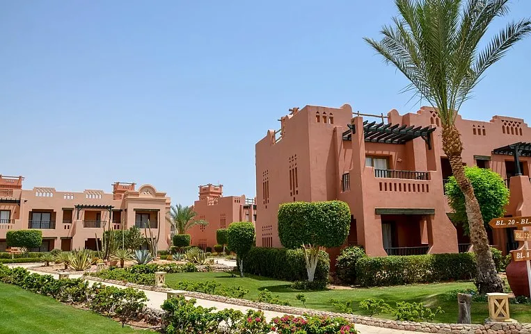 Charmillion Sea Life Resort 4*
