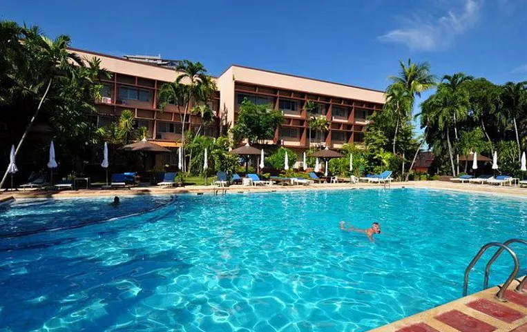 Basaya Beach Hotel 3*