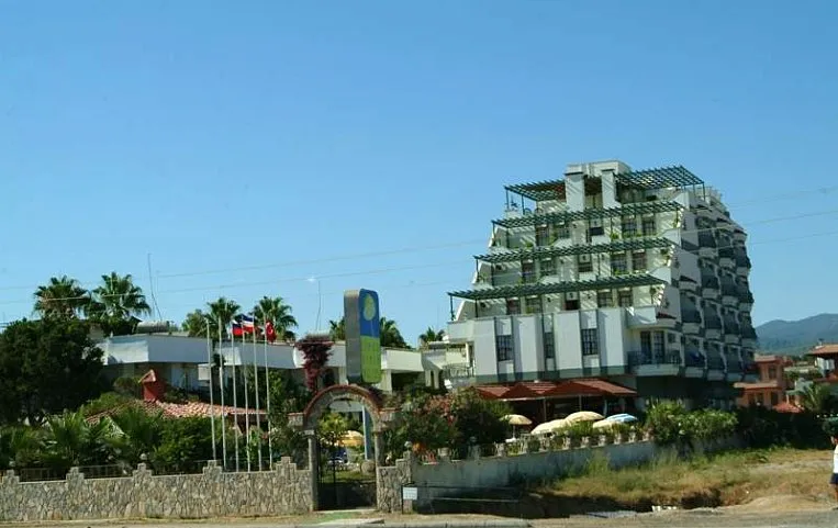 Lemon Beach Hotel 3*