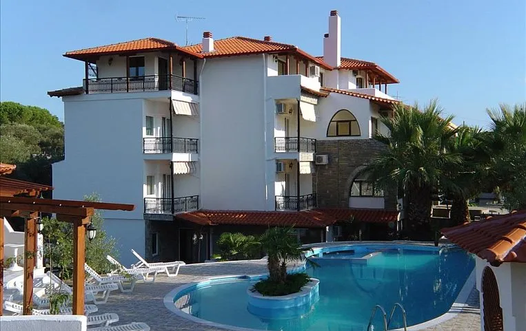 Pyrgos Hotel 2*+