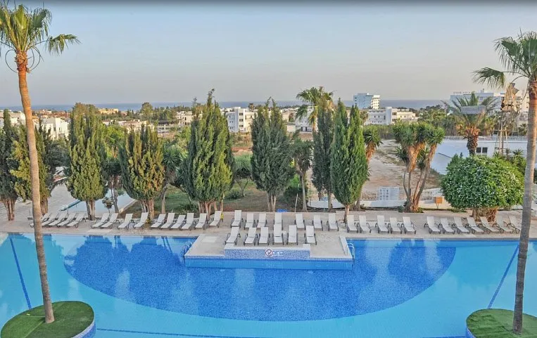 Fedrania Gardens 2*