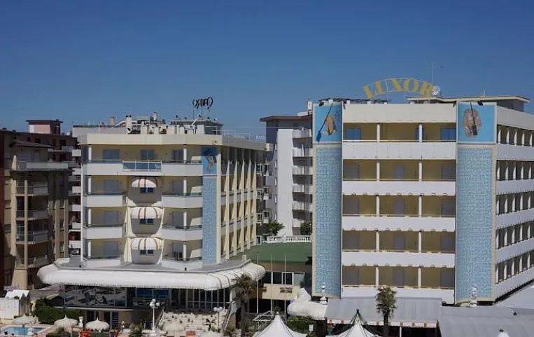 Luxor & Cairo Wellness Hotel 4*