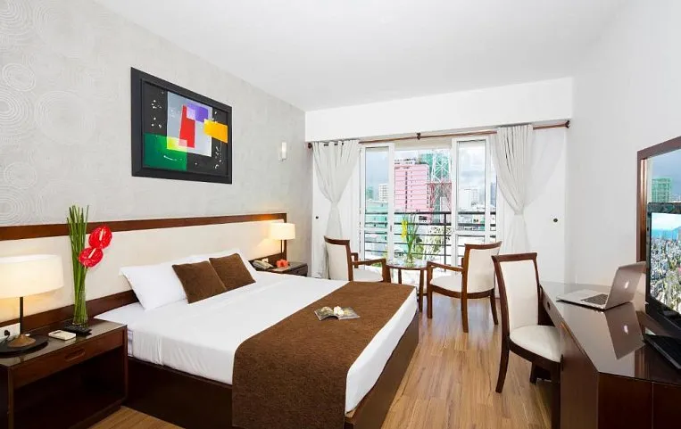 Starlet Hotel  3*