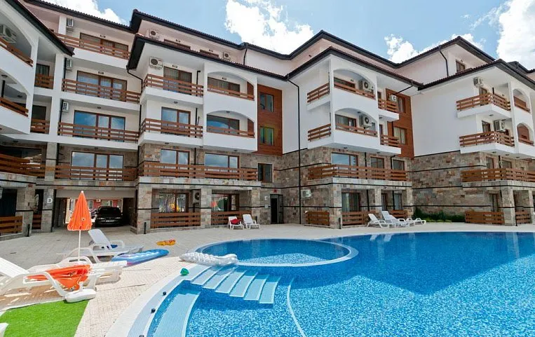 Robinson Beach Apart 3*