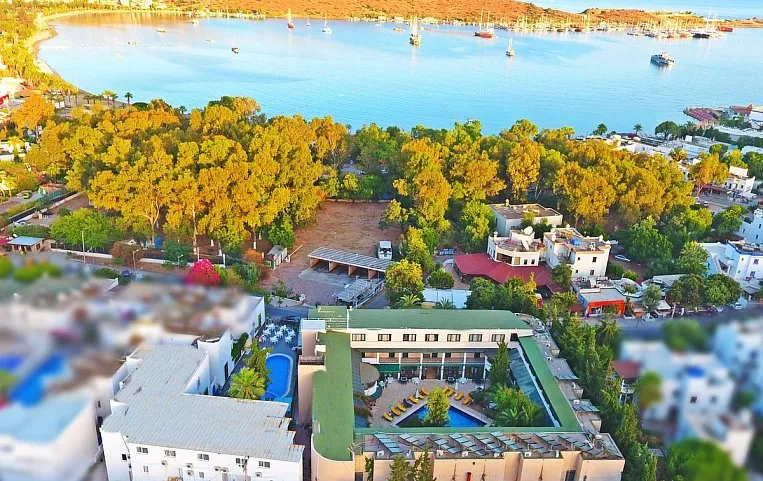 Blue Nuit Hotel 4*