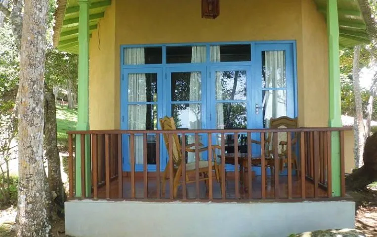 Palace Mirissa 3*