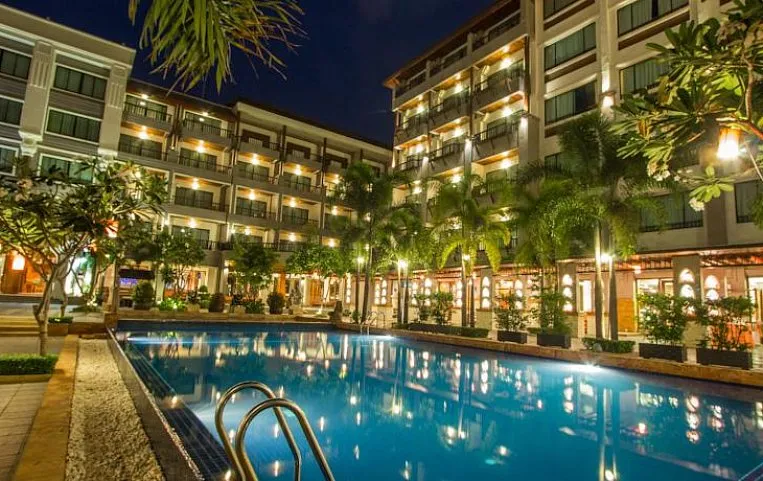 Royal Empire Hotel 4*