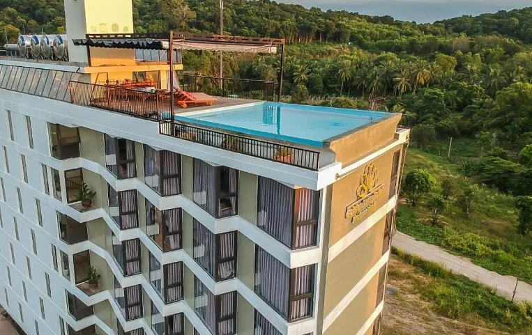 Golden Daisy Hotel 3*
