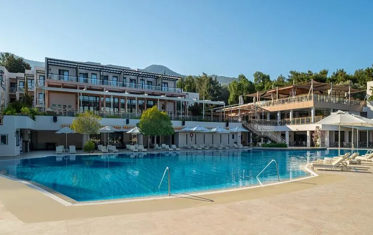 Doubletree By Hilton Bodrum Isil Club Resort 5*
