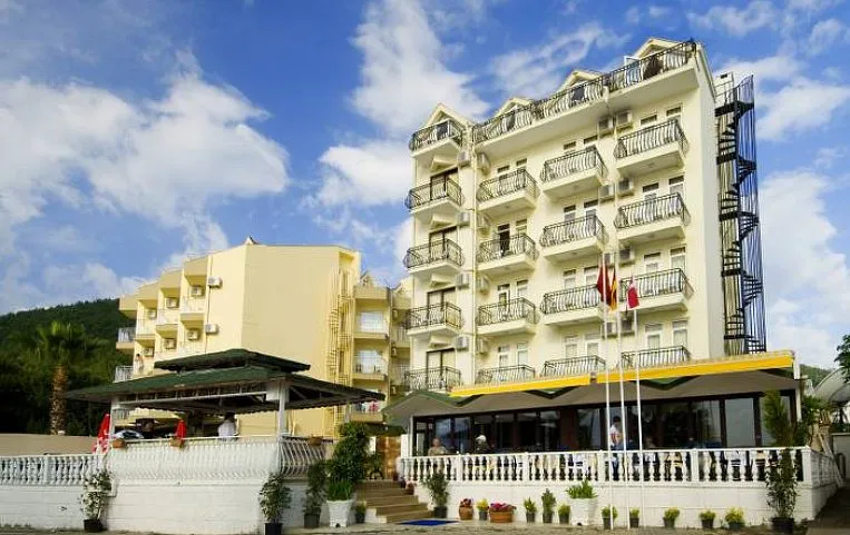 Bliss Beach Hotel 3*