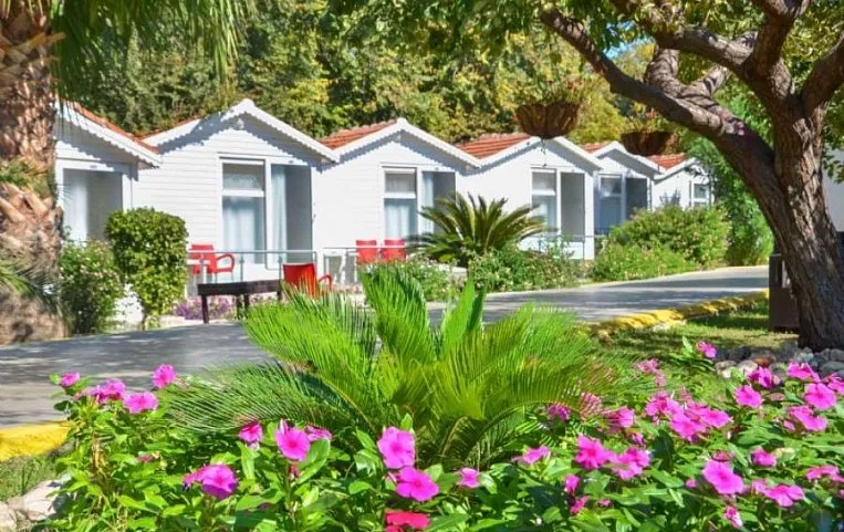 Side Altinkum Bungalow Hotel 3*