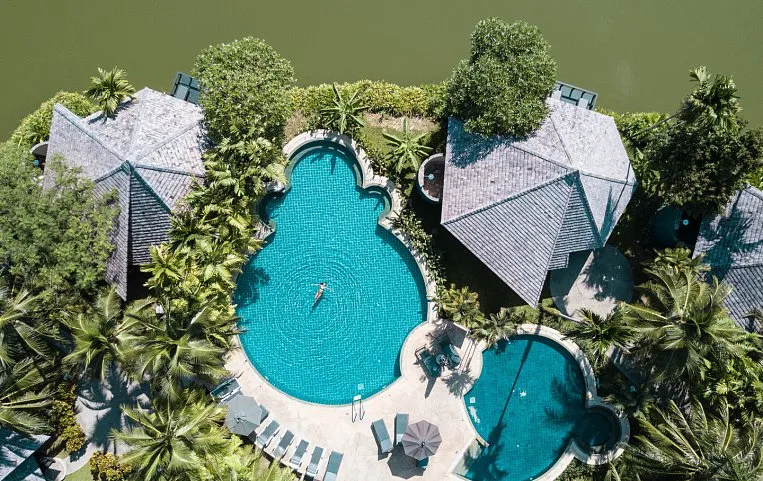 Peace Laguna Resort & Spa 4*