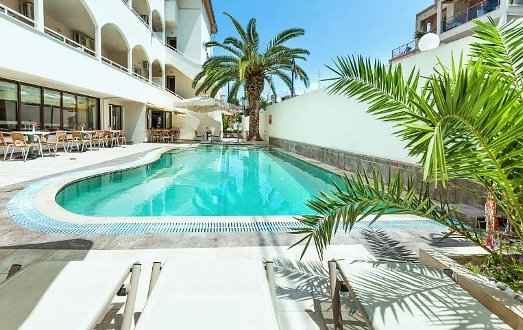 Elinotel Polis Hanioti 3*