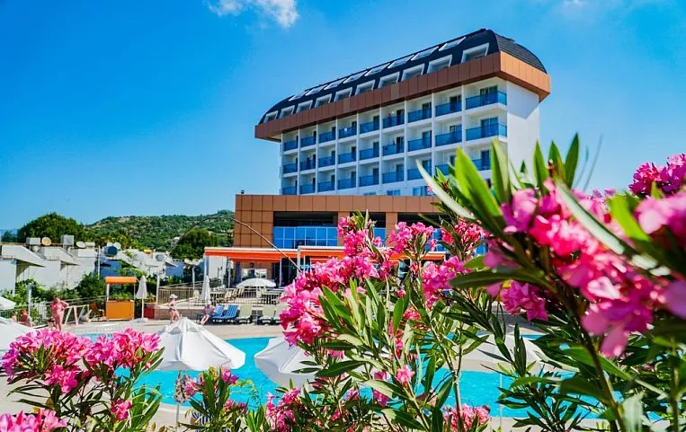 Throne Beach Resort Hotel 5*