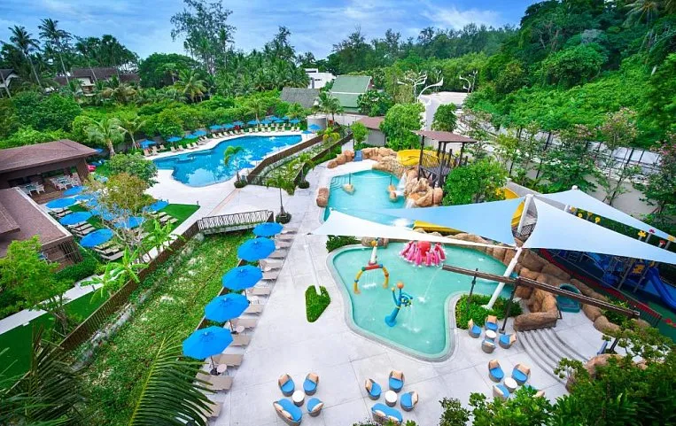 Ozo Phuket 4*
