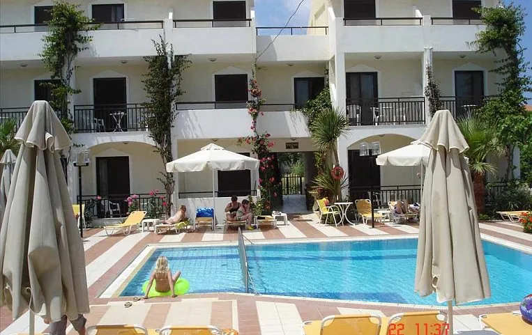 Trefon Hotel Apts 3*