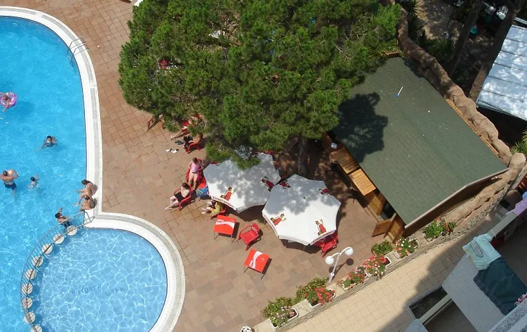 Almonsa Playa Aparthotel 2*