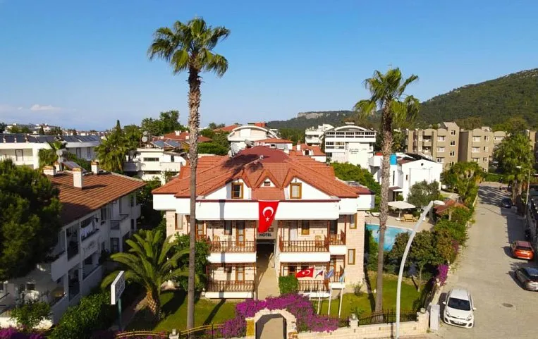 Felice Hotel 3*