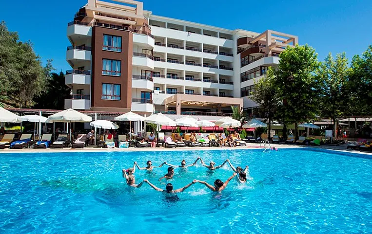 Alara Kum Hotel 5*