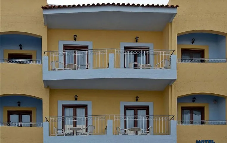 Blue Island Hotel 2*