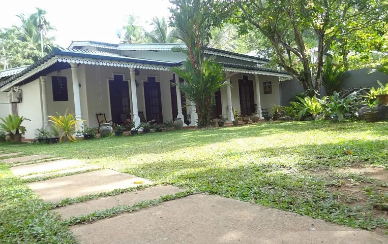 Thambara Villa