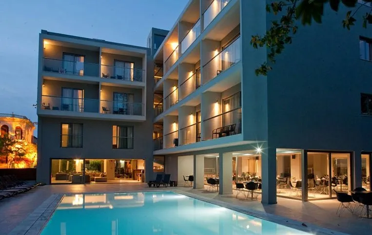 Angela Suites & Lobby Hotel 3*