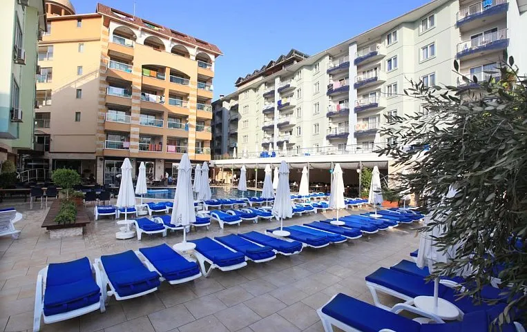 Tac Premier Hotel & Spa 4*