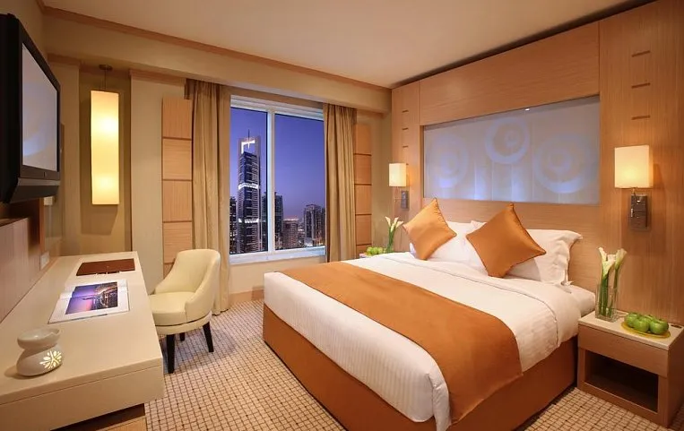 Emirates Grand Hotel 4*